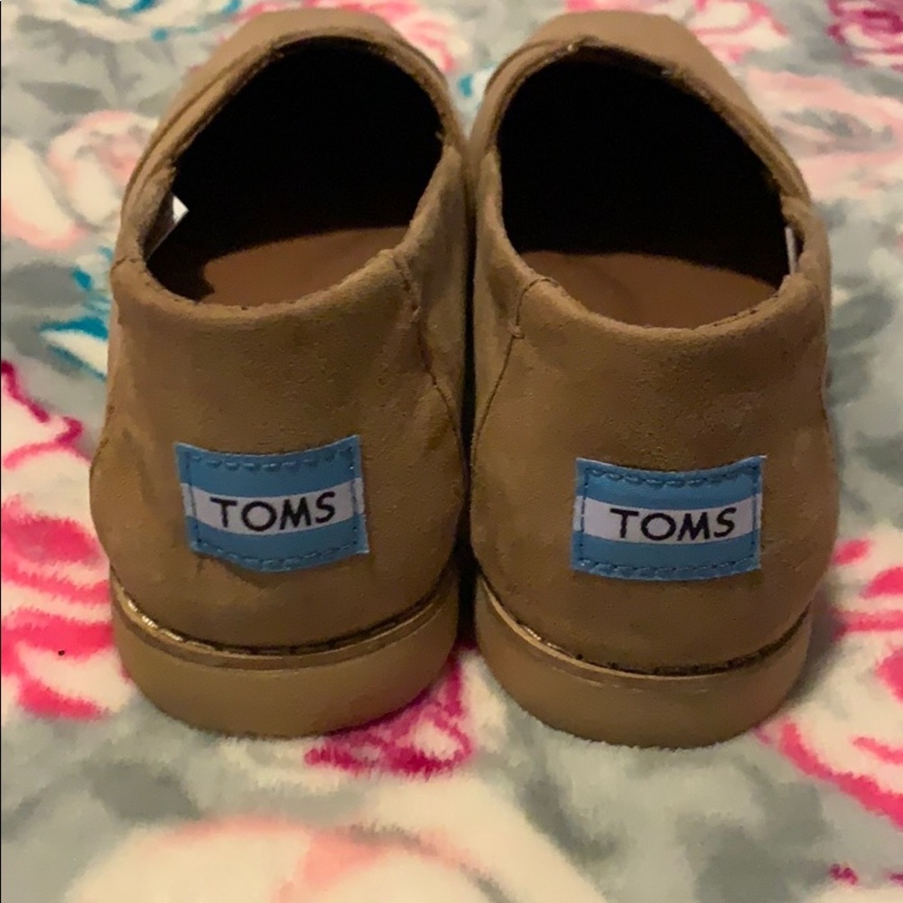 TOMS Classic Microfiber Slip-ons in Toffee 🍂 - Picture 5 of 5